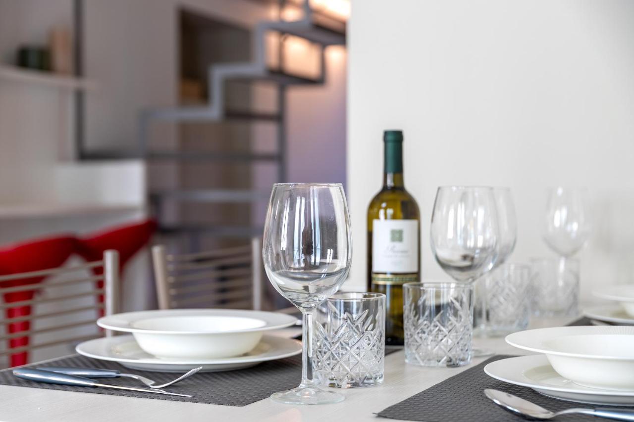 ミラノNavigli-Duomo Exclusive Design Loft Su Due Piani Con Wifiアパートメント エクステリア 写真
